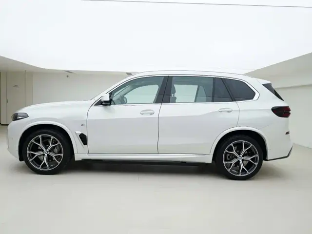 BMW X5 — Фото автомобиля 3