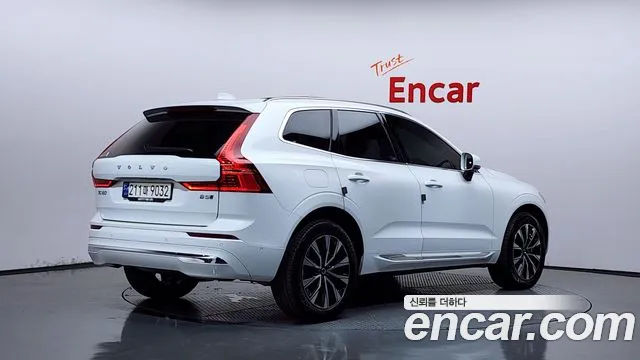 Volvo XC60 Generation 2 — Фото автомобиля 2