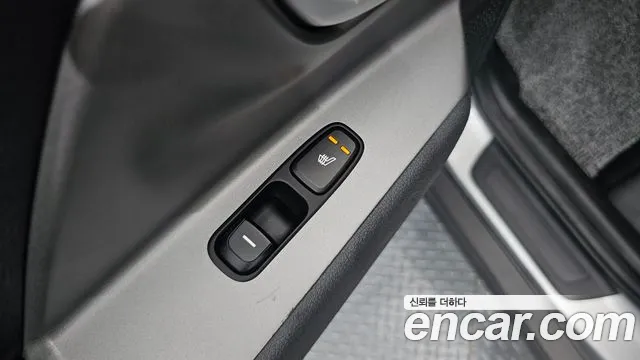 Kia Niro — Фото автомобиля 26