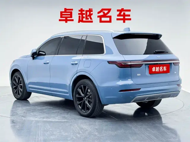 Li Auto ONE — Фото автомобиля 7