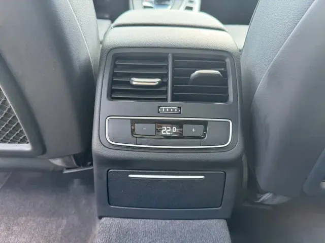 Audi A4L — Фото автомобиля 27