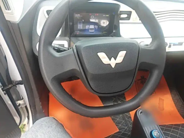 Wuling Hongguang Mini EV — Фото автомобиля 10