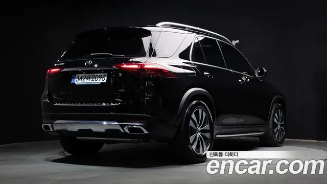 Mercedes-Benz GLE-Class — Фото автомобиля 2
