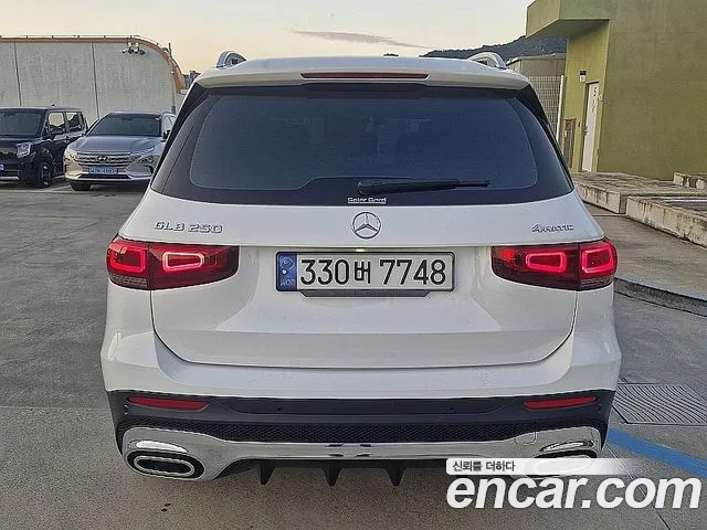 Mercedes-Benz GLB-Class — Фото автомобиля 6