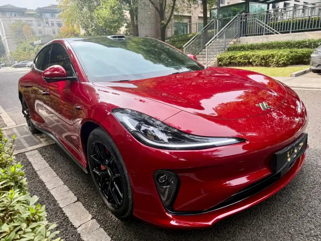 IM Motors L6 — Фото автомобиля 3