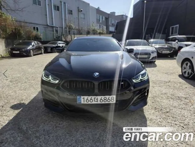 Фотография автомобиля — BMW 8 Series G15