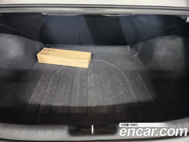 Hyundai AVANTE Modern — Фото автомобиля 17