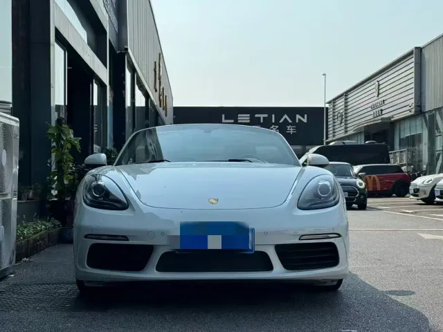 Porsche 718 — Фото автомобиля 2