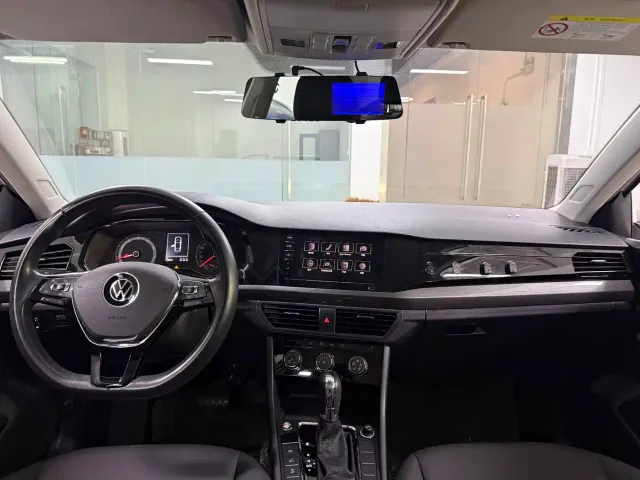 Volkswagen Bora — Фото автомобиля 17