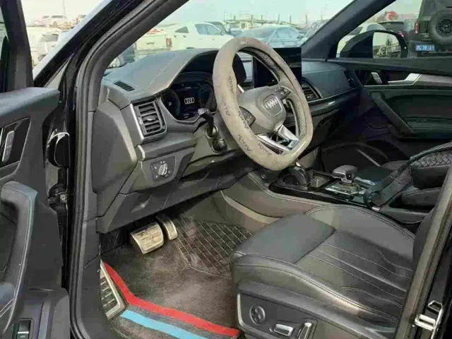 Audi Q5L — Фото автомобиля 5