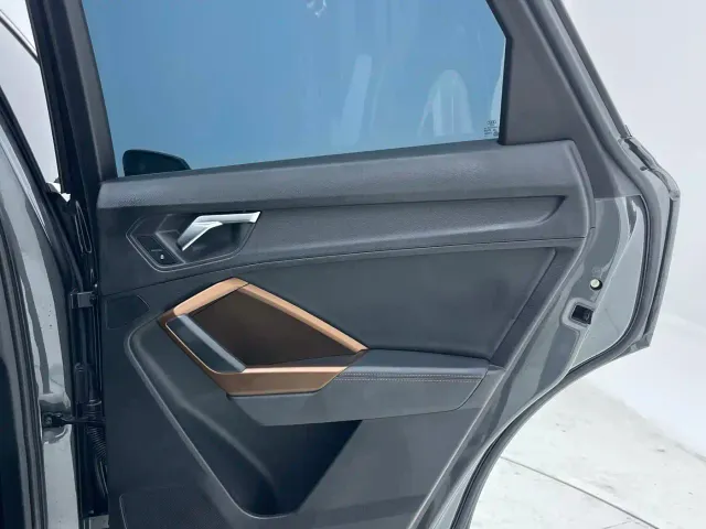Audi Q3 — Фото автомобиля 24