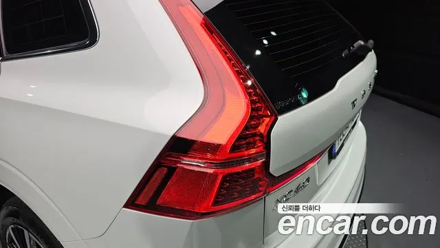 Вольво XC60 — Фото автомобиля 23