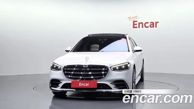Mercedes-Benz S-Class — Фото автомобиля 3