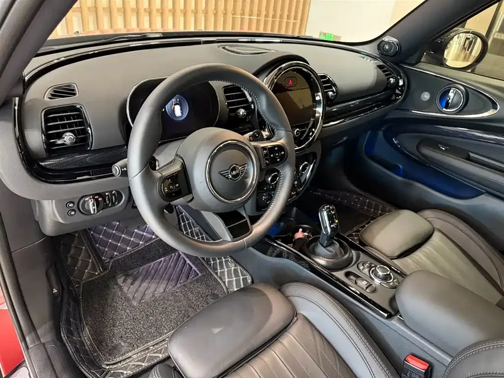 MINI MINI CLUBMAN 2023 Facelift 2.0T COOPER S Connoisseur — Фото автомобиля 10