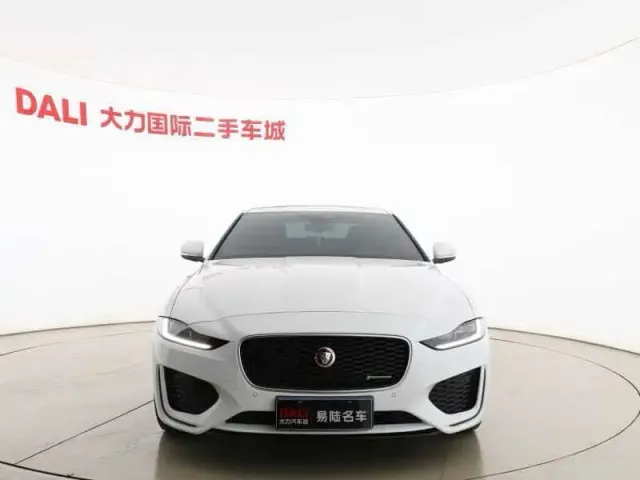 Jaguar XEL — Фото автомобиля 2