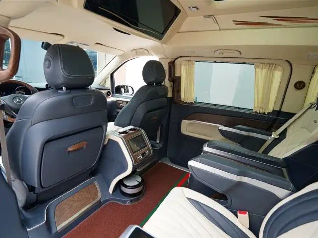 Mercedes-Benz V-Class — Фото автомобиля 15