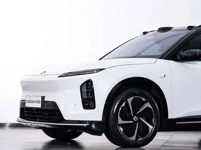 Nio ES6 — Фото автомобиля 3