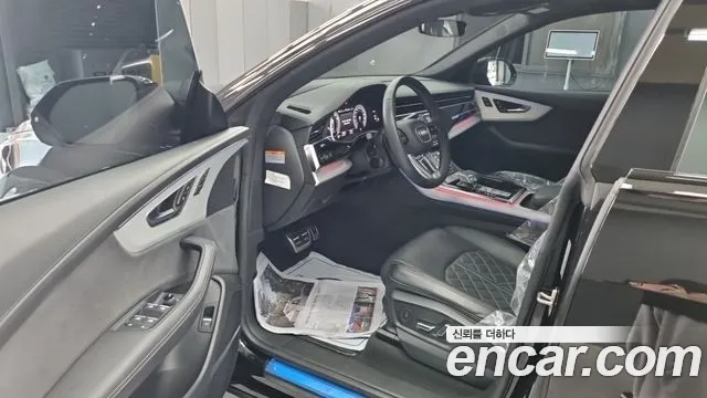 Audi Q8 55 TFSI quattro Premium — Фото автомобиля 7