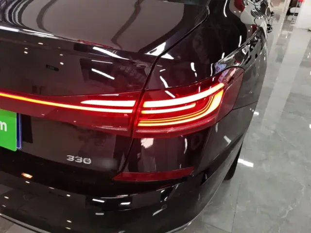 Volkswagen Passat — Фото автомобиля 7