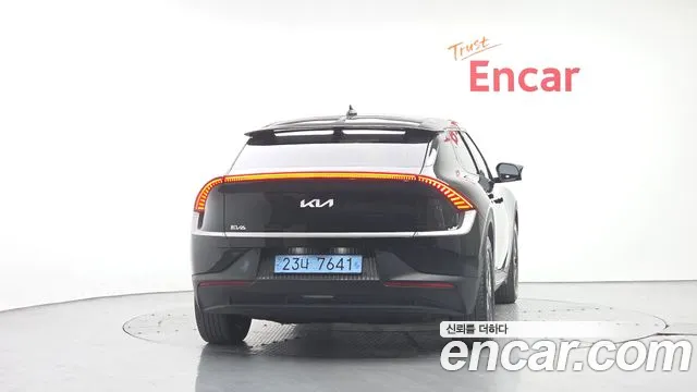 Kia EV6 — Фото автомобиля 4