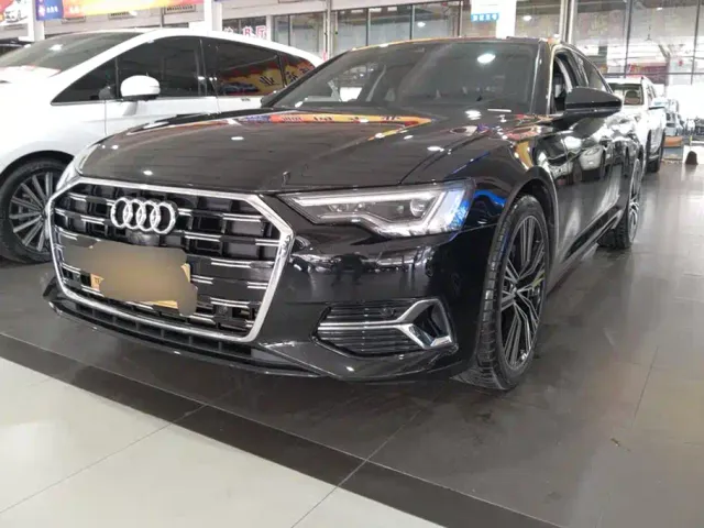 Фотография автомобиля — Audi A6L