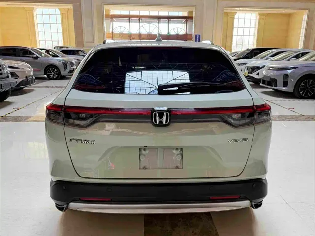 Honda Vezel — Фото автомобиля 17
