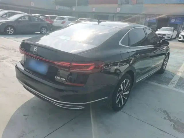 Volkswagen Passat — Фото автомобиля 6