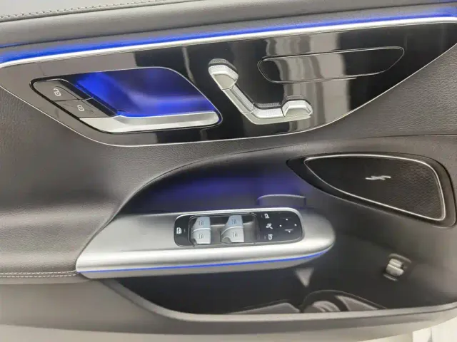 Mercedes-Benz C-Class — Фото автомобиля 9