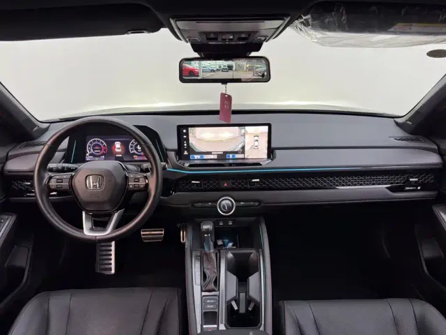Honda Accord — Фото автомобиля 8