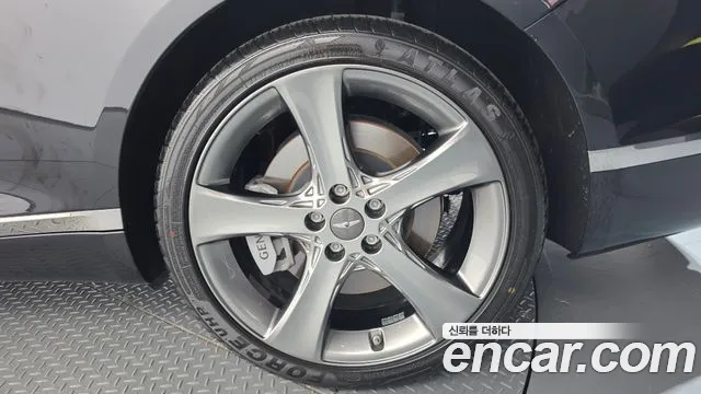 Genesis G80 RG3 — Фото автомобиля 6