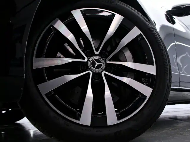 Mercedes-Benz S-Class — Фото автомобиля 21