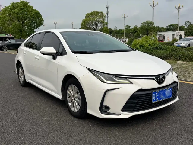Toyota Corolla — Фото автомобиля 2