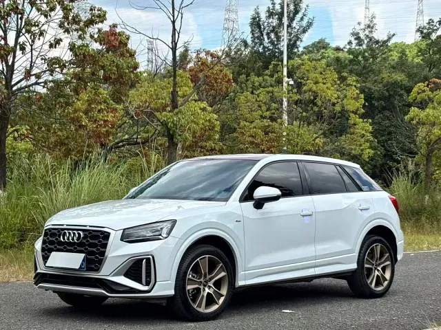 Фотография автомобиля — Audi Q2L