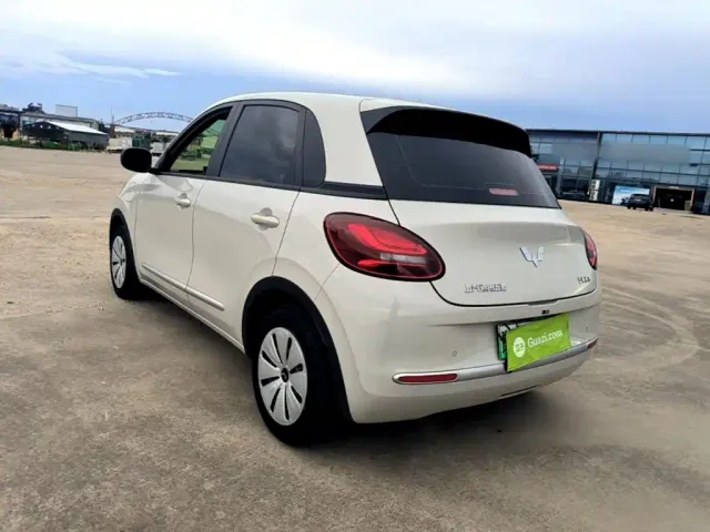 Wuling Bingo — Фото автомобиля 4