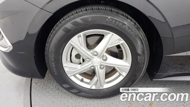 Hyundai Sonata Sonata (DN8) 2.0 LPG(Для проката) — Фото автомобиля 5