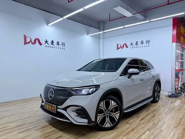 Фотография автомобиля — Mercedes-Benz EQE SUV