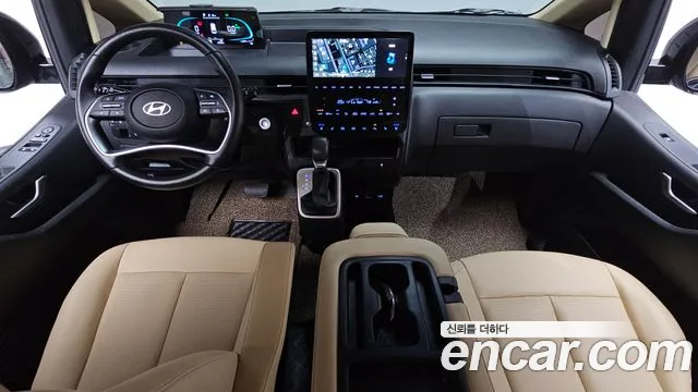 Hyundai Staria Staria — Фото автомобиля 2
