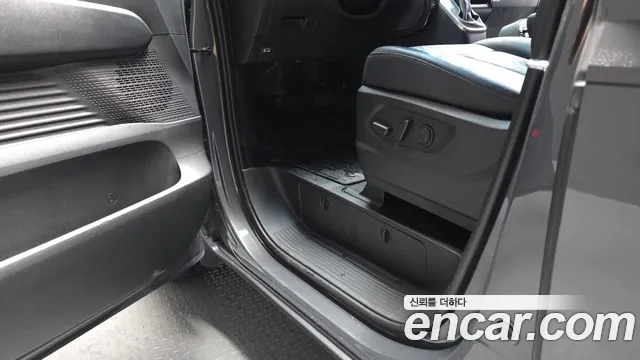 Hyundai Staria Новый Staria — Фото автомобиля 23