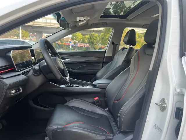 Geely Binrui — Фото автомобиля 11