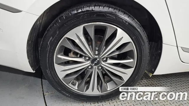 Kia K8 K8 Hybrid — Фото автомобиля 5