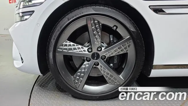 Genesis G80 Бензин 2.5 турбо AWD — Фото автомобиля 5