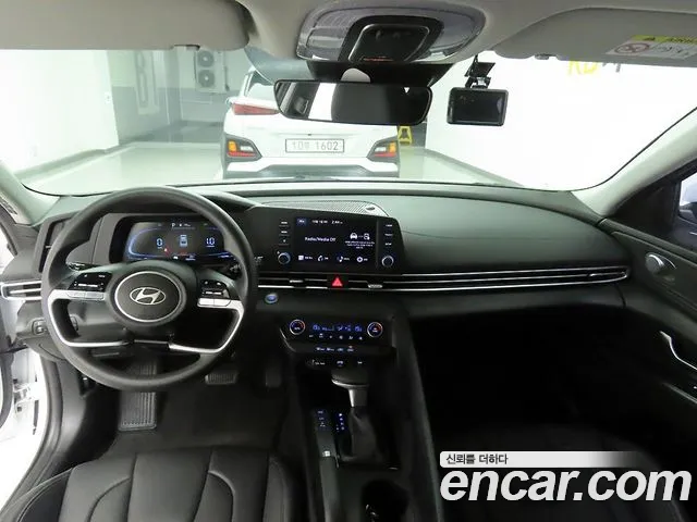 Hyundai Avante CN7 — Фото автомобиля 7