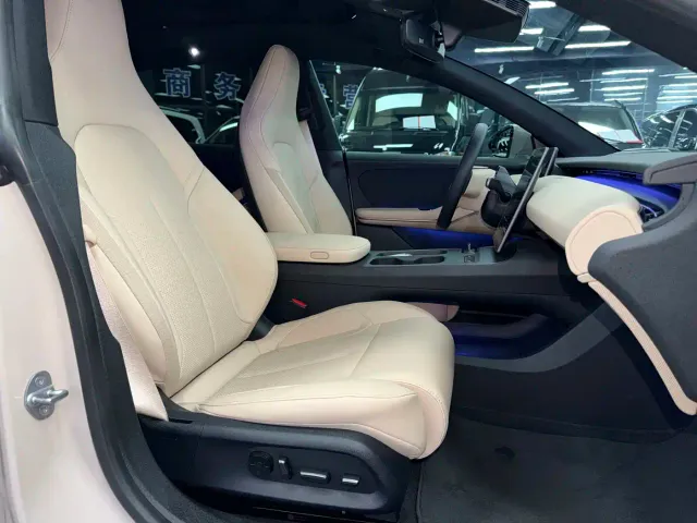 Nio ET5 Touring — Фото автомобиля 10
