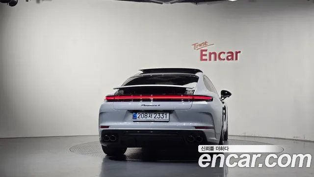 Porsche Panamera 976 — Фото автомобиля 4