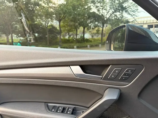 Audi Q5L — Фото автомобиля 14