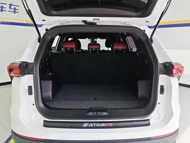 Jetour X70 Plus — Фото автомобиля 4