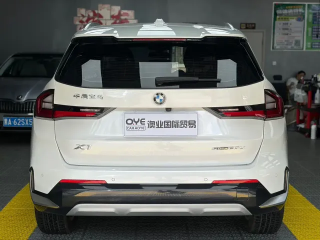 BMW X1 — Фото автомобиля 5