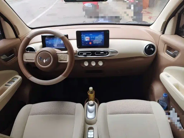Wuling Hongguang Mini EV — Фото автомобиля 10