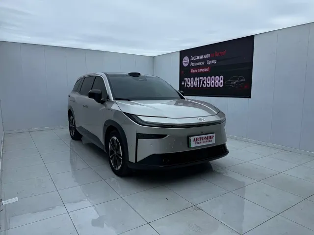 Toyota BoZhi 3X — Фото автомобиля 2