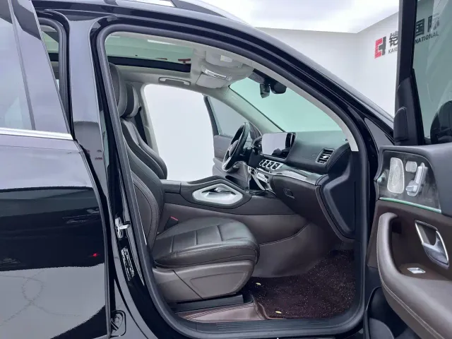 Mercedes-Benz GLE-Class — Фото автомобиля 13